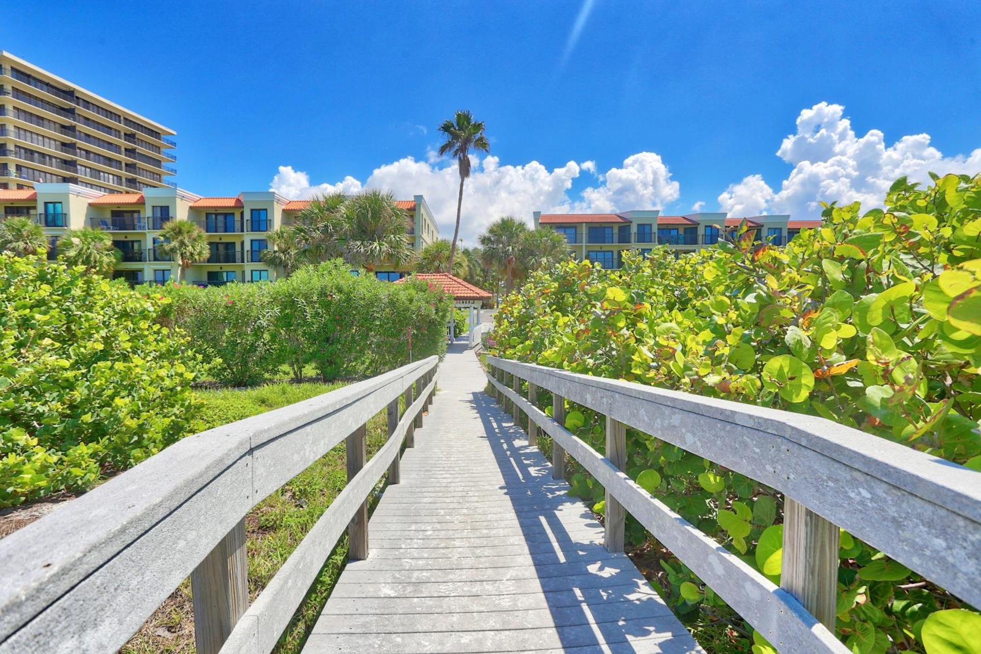 Land'S End 5-203 Gulf-Bay Front - Premier Villa St. Pete Beach Exterior photo